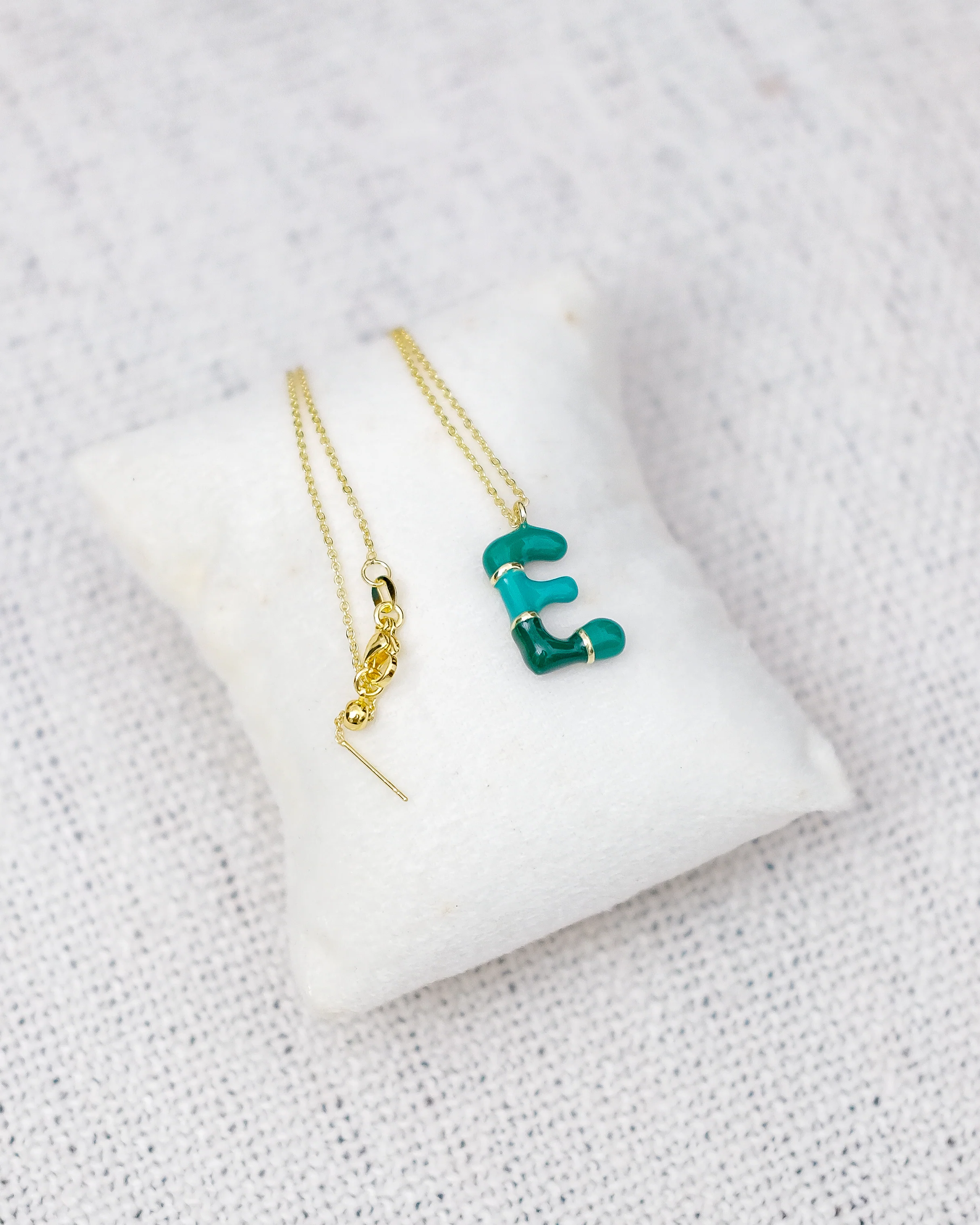 Alphabet Charm + Chain - E - Image 8
