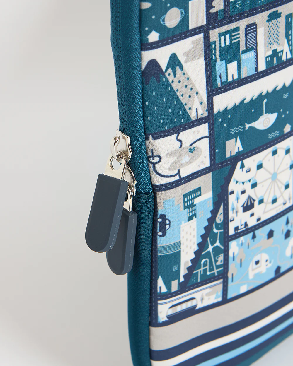 TEAL By Chumbak Amusement Park Laptop Sleeve - 13inch - Image 5
