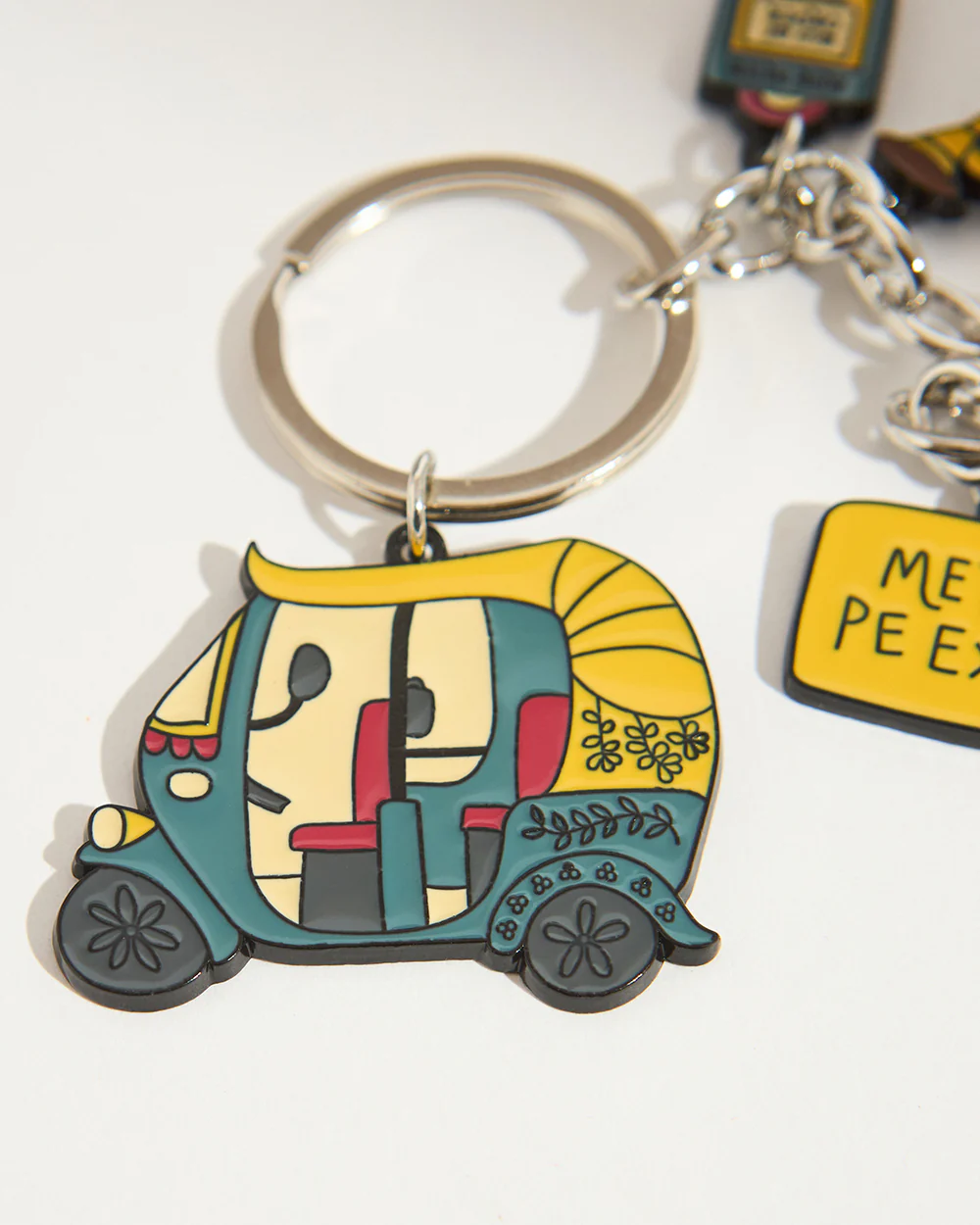 Chumbak Classic Autowalla Enamel Keychain - Image 4