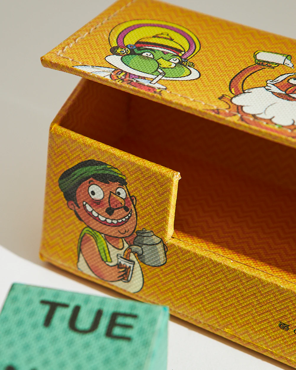 Doodle Bobble Head Desk Calendar - Image 7