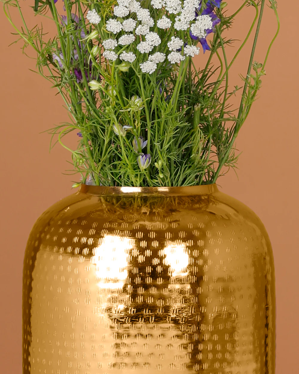 Classic Gold Dome Vase - Image 4