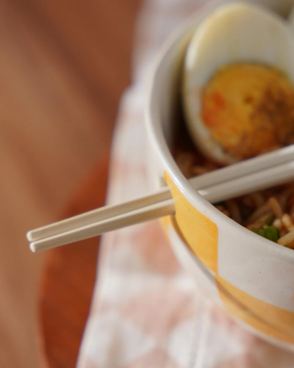 Mellow Ramen Bowl With Chopsticks, 300 ml - Image 4