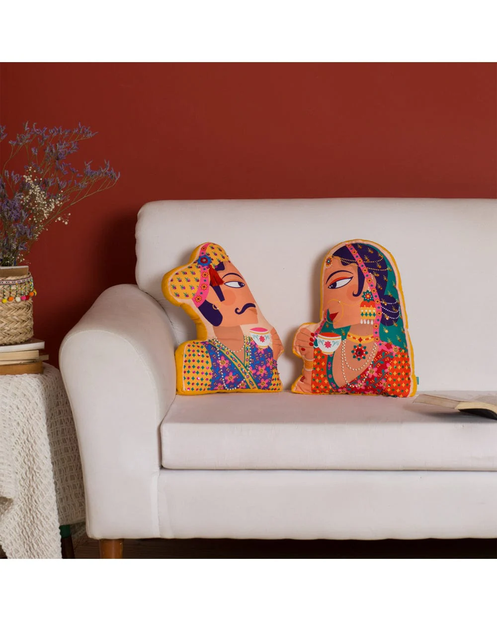 Royal Raja Shape Cushion - Image 5