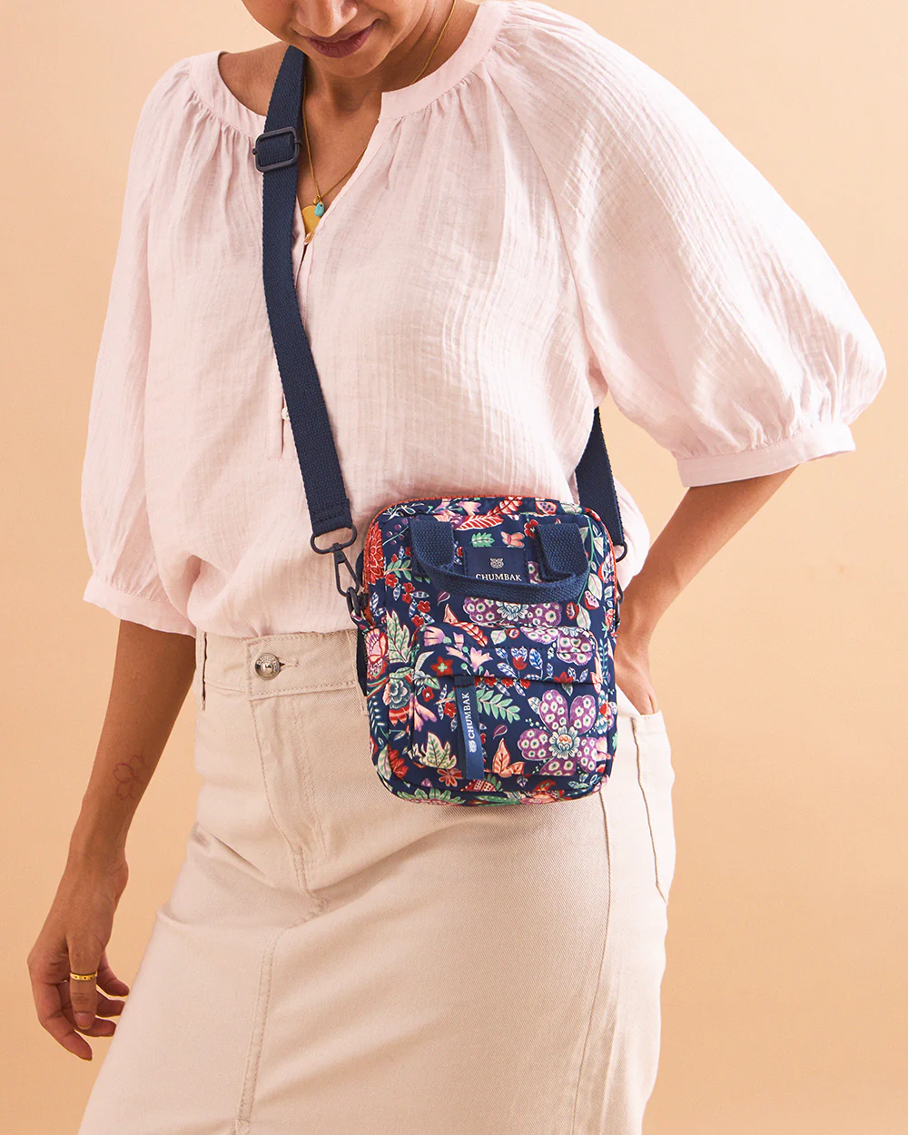 Explorer Sling-cum-Handbag| Batik Bloom - Image 2