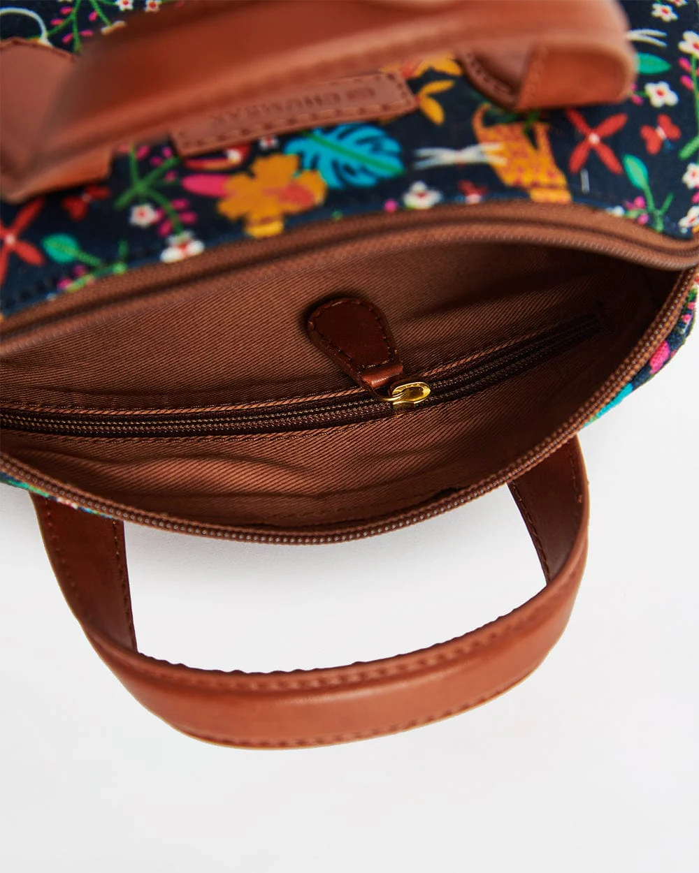Madagascar Tales Sling bag-Navy - Image 4