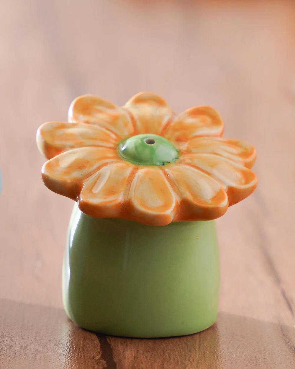 Mahi- Flower and watering can salt and pepper shaker - Image 5