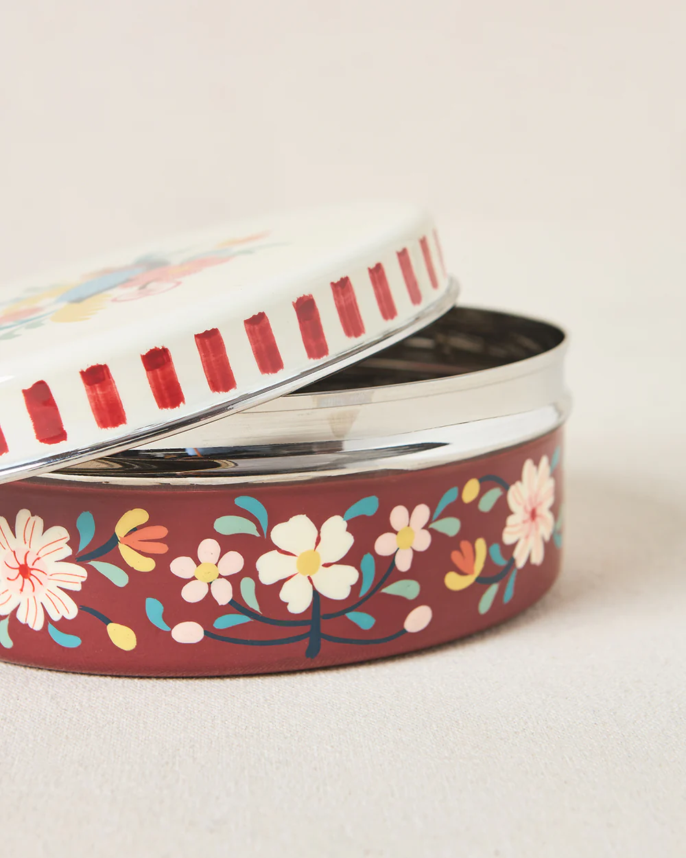 Monal Oval Hand-painted Tiffin, 600ml | Kashmir Trails - Image 3