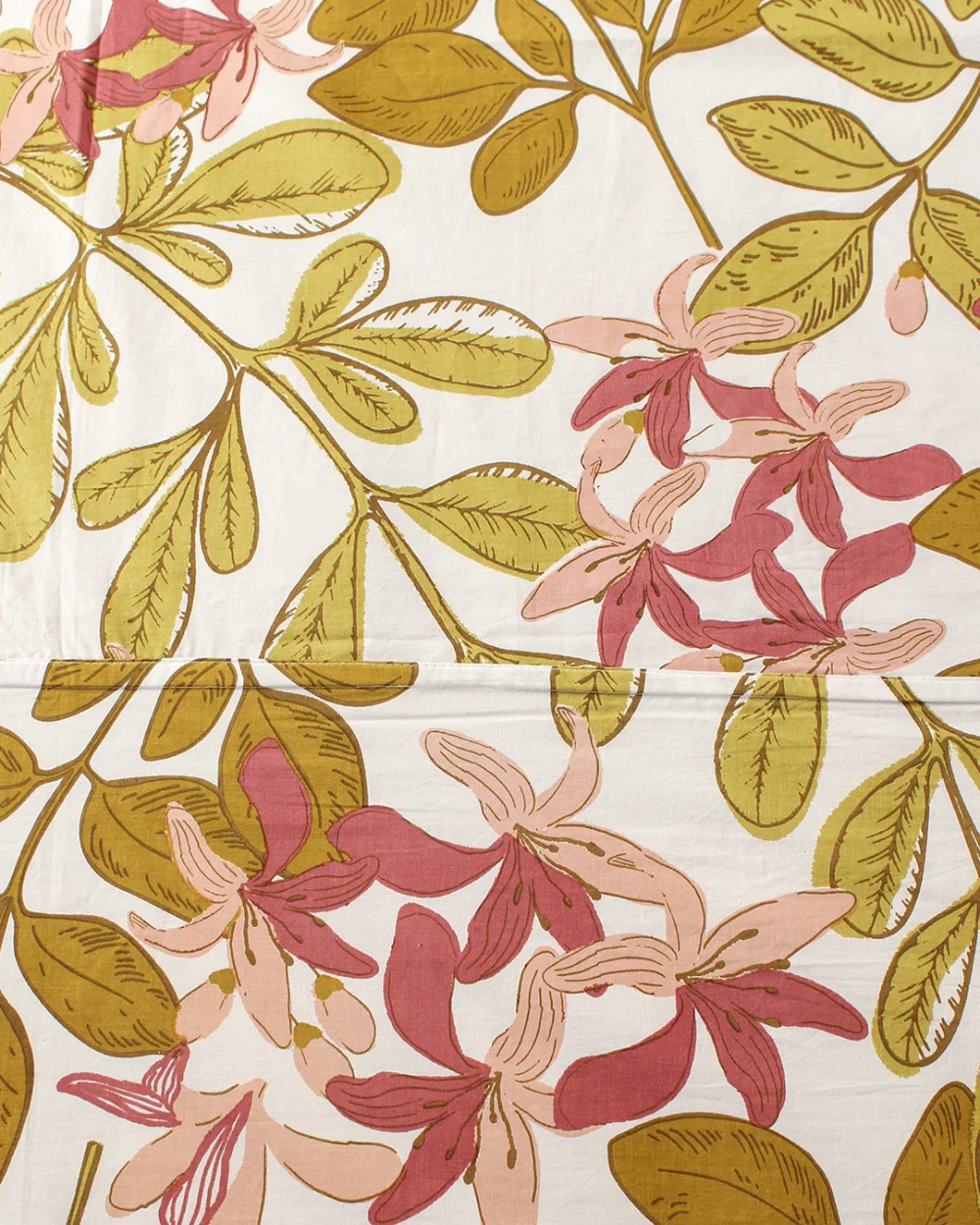 Moringa, Pink - Queen Size Bedsheet Set 180TC - Image 3