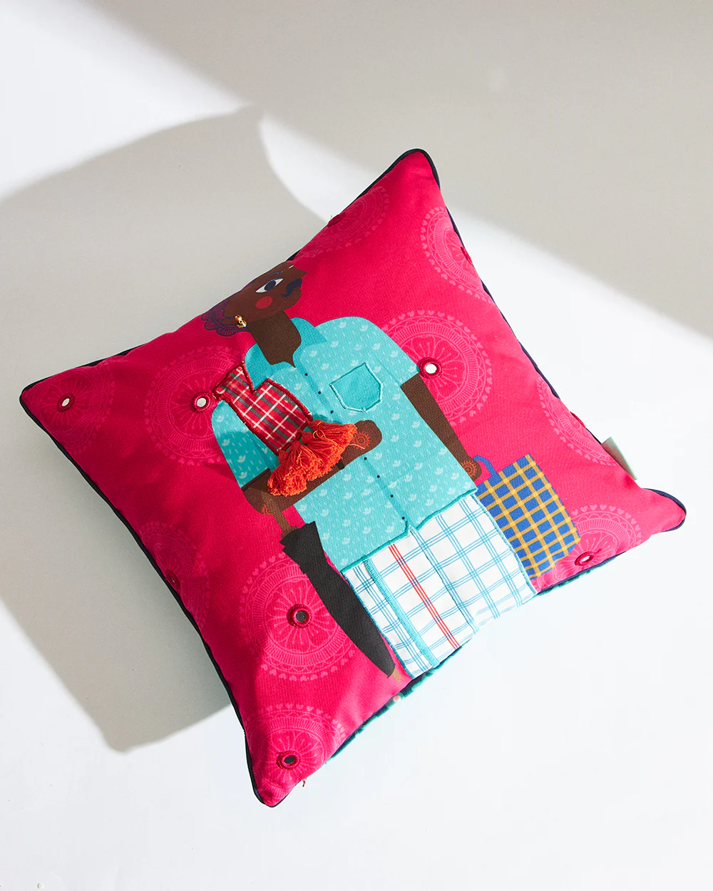 Lungi Man Cushion Cover - Image 3