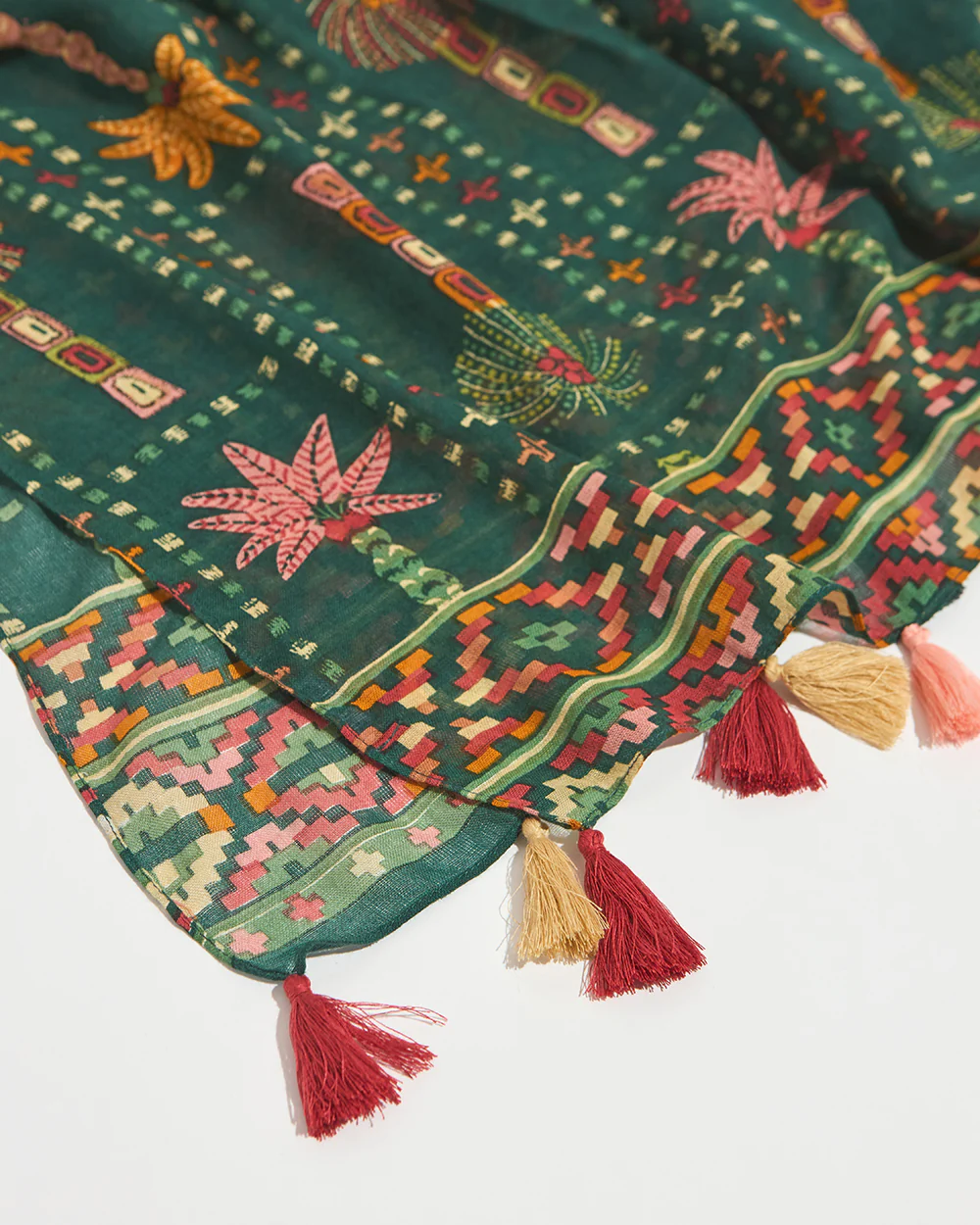 Palm Kilim Scarf | Digital Nomad - Image 8