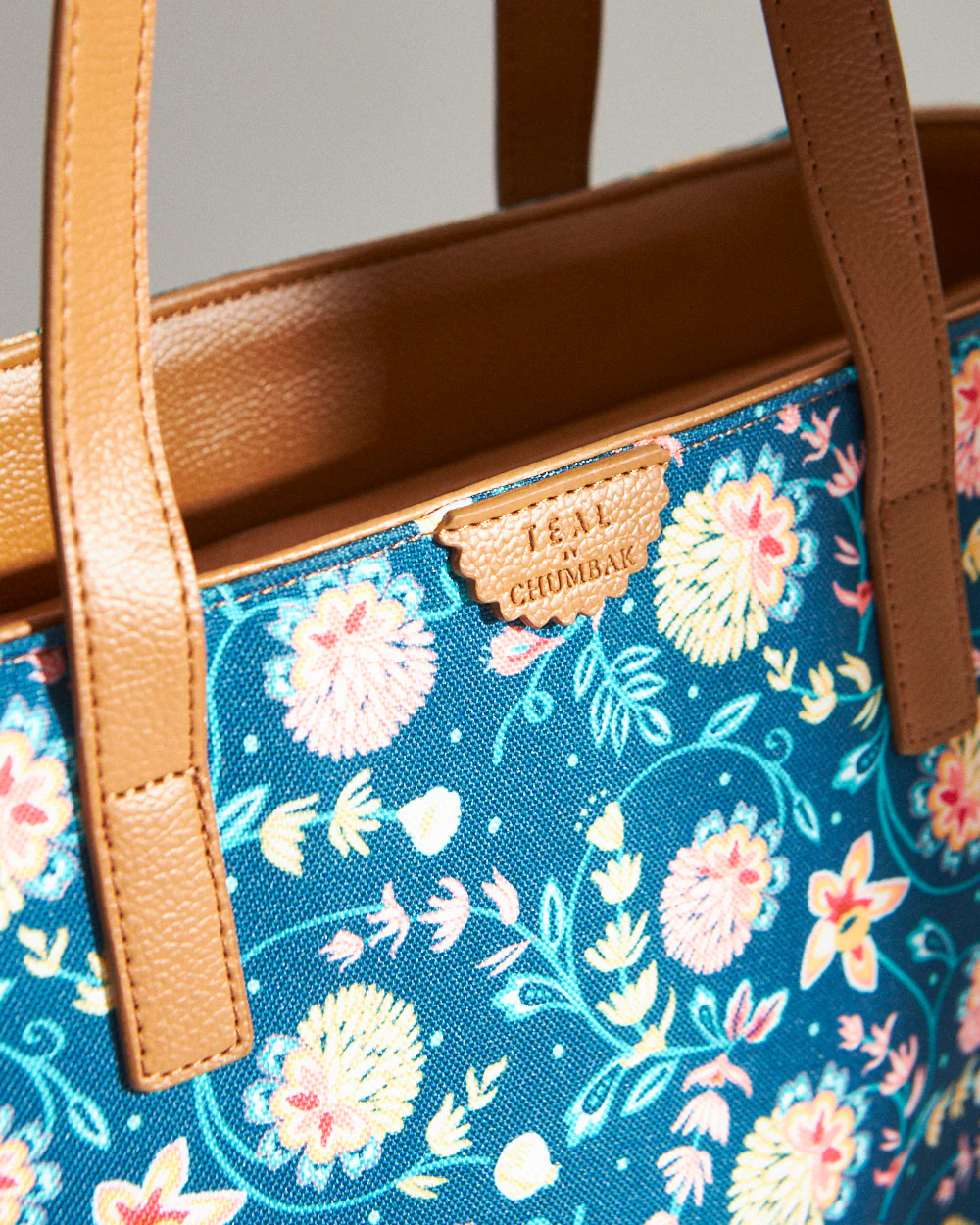 Shopper Tote | Carry Essentials in Style - Image 16