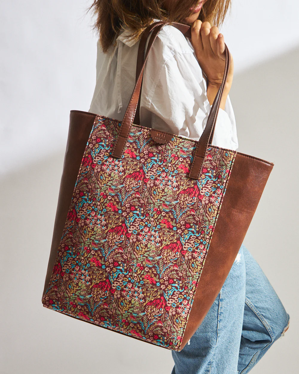 Shopper Tote | Carry Essentials in Style - Image 24