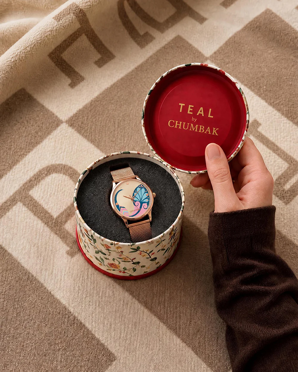 Teal By Chumbak |  Urban feathers Watch - Metal Mesh Strap - Image 7