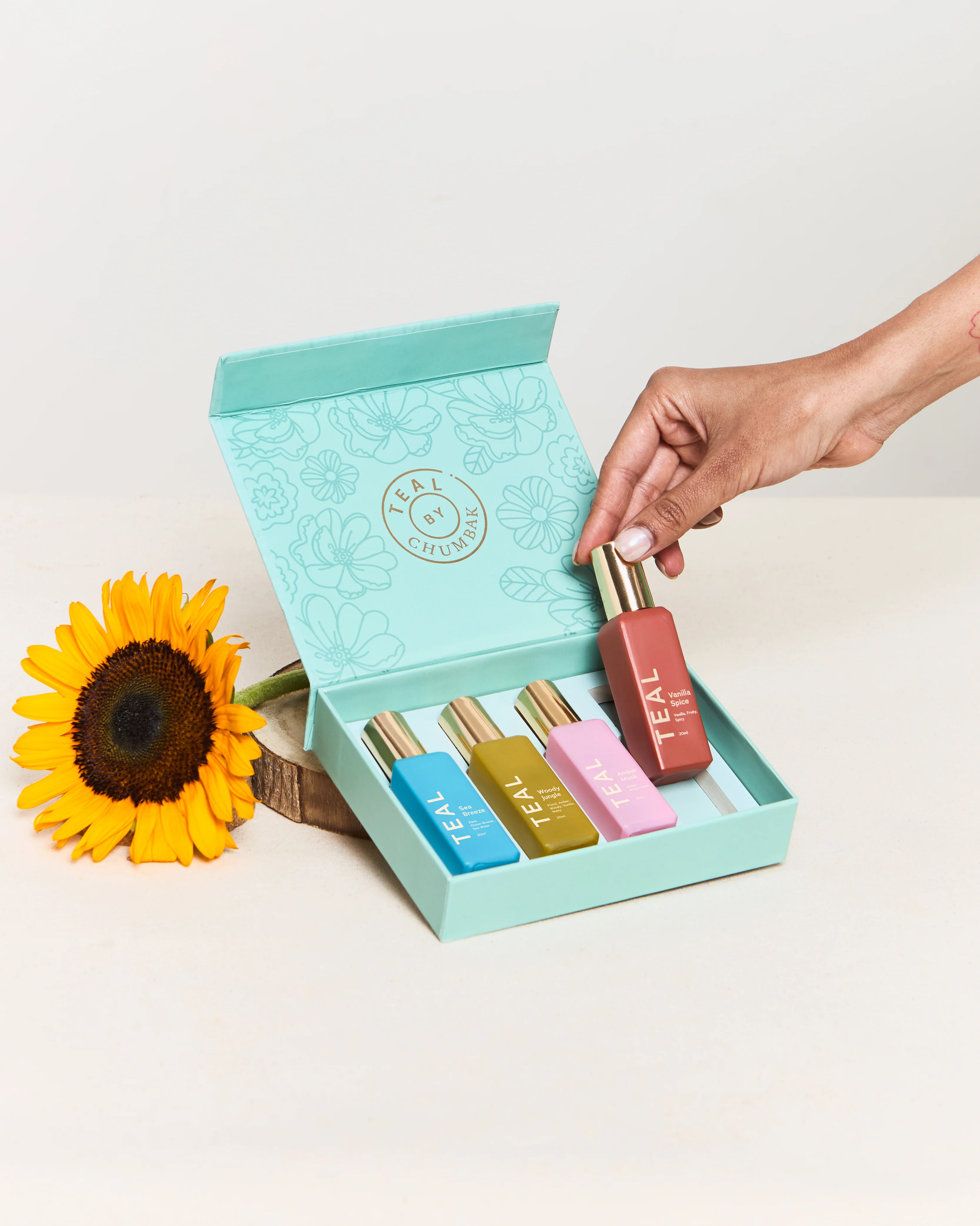 Teal by Chumbak | Wonderland Perfume Gift, Set of 4 - Image 7