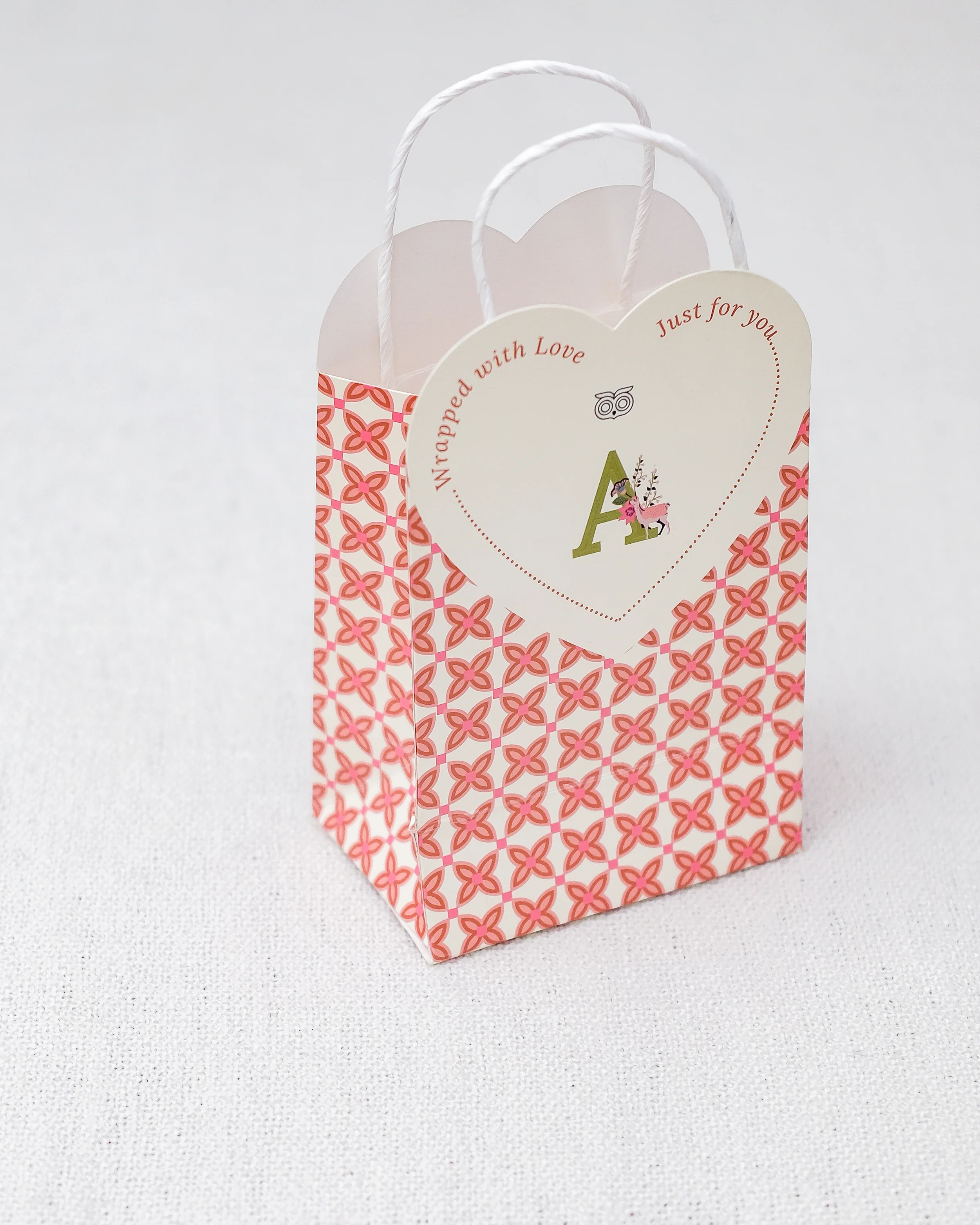 "To A, with Love" Gift Bag - Alpaca - Image 4