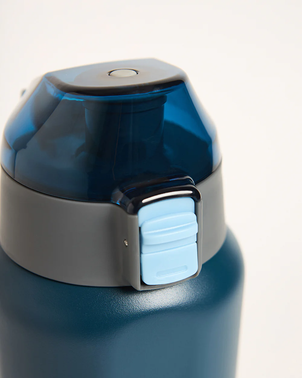 Tokyo Vacuum Bottle, 650ml - Blue - Image 4