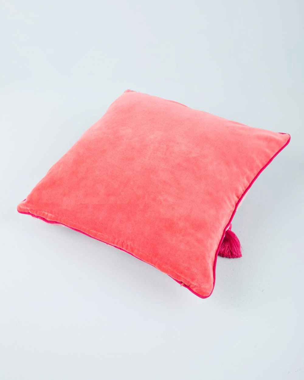 Folk Umbrella Tasseled Cushion Cover - Image 4