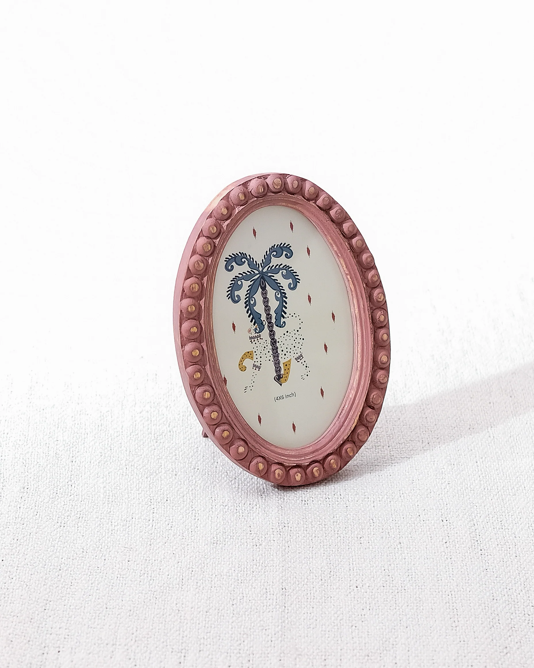 Vintage Oval Picture Frame | Lost In Paradise - Image 8